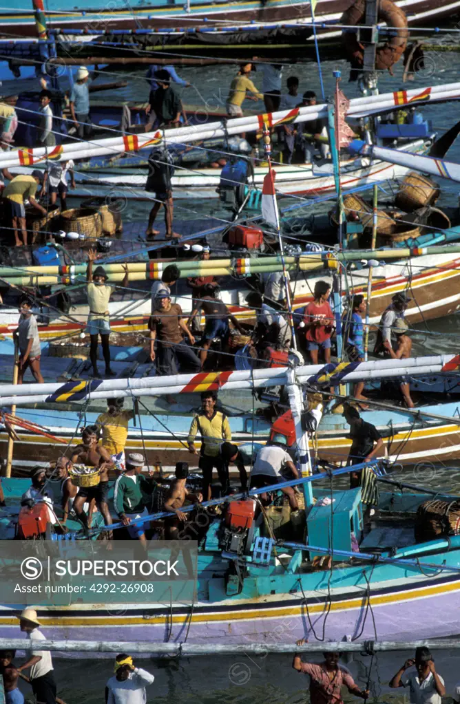 Indonesia, Bali, fishermen and boats