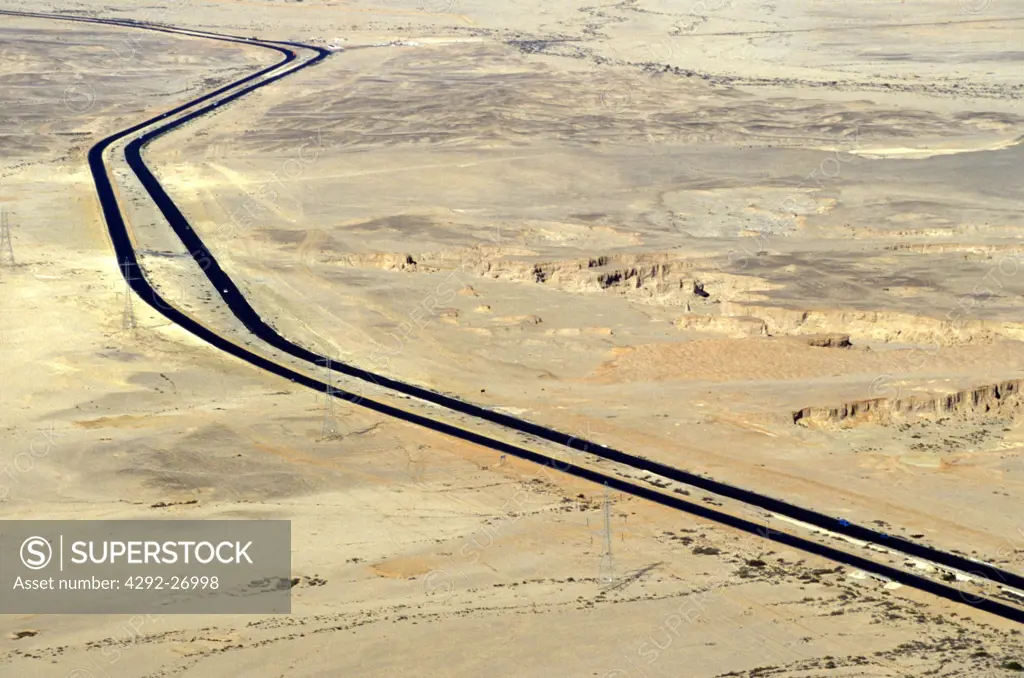 Africa, Egypt, highway in the desert