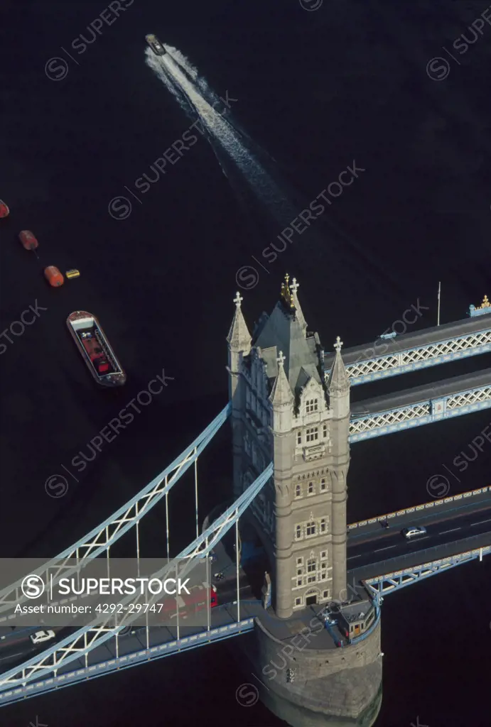 UK, England, London, the Tower Bridge