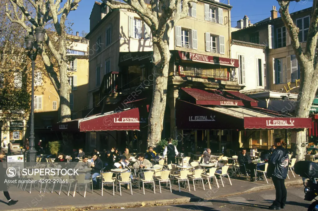 France, Provence, Aix-en-Provence, bistrot in the town center