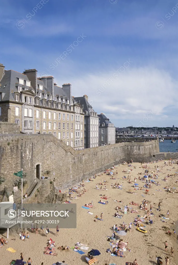 France, Brittany, Saint Malo the beach
