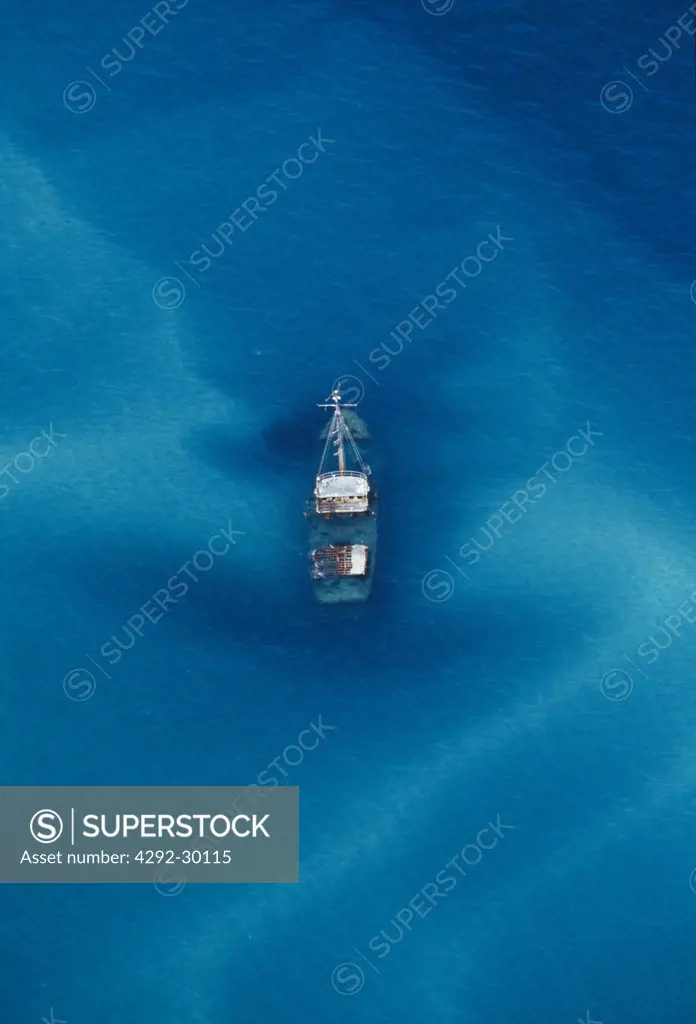 Sunken ship in Florida Keys