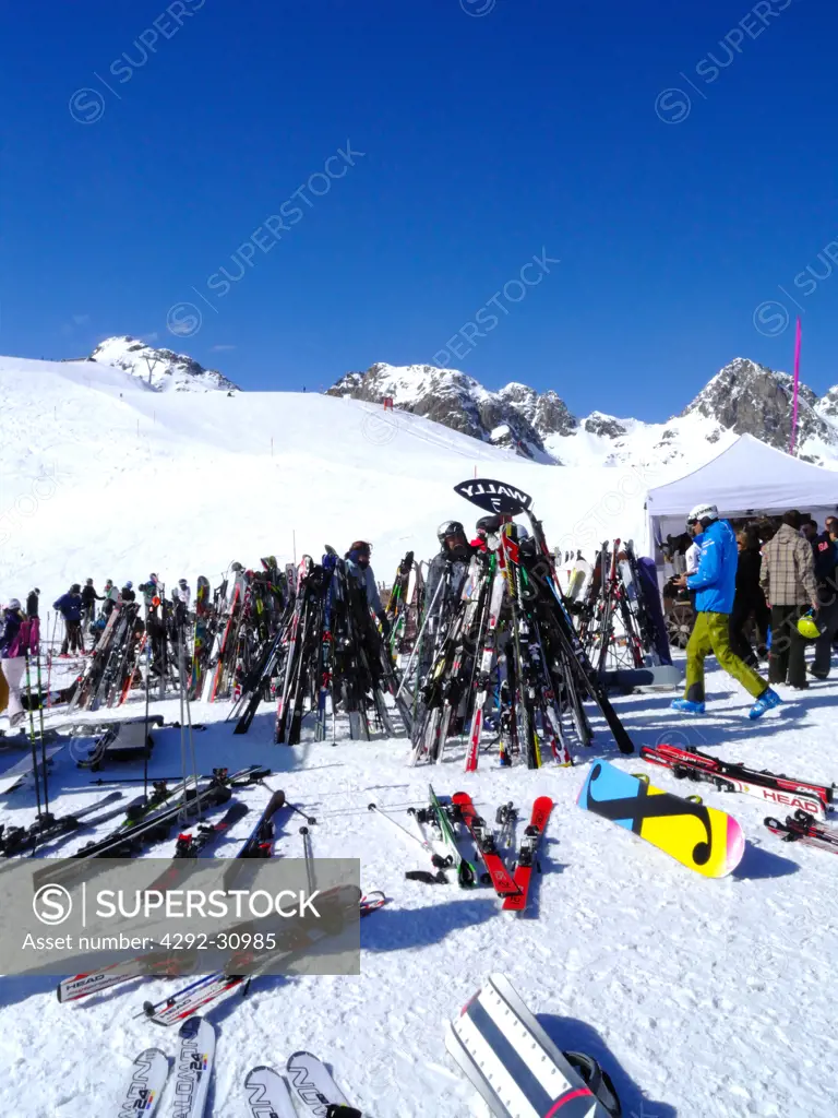 Switzerland, Graubunden, Engadina, Saint Moritz, ski slopes and restaurant
