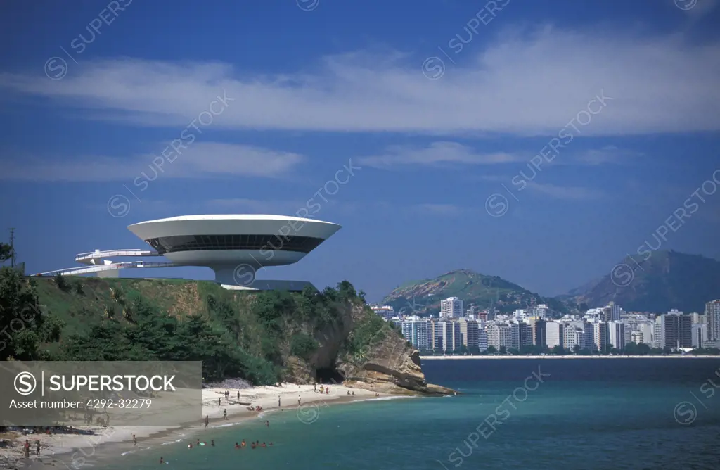 Brazil, Rio de Janeiro, Neimeyer's Museum of Contemporary Arts, Niteroi