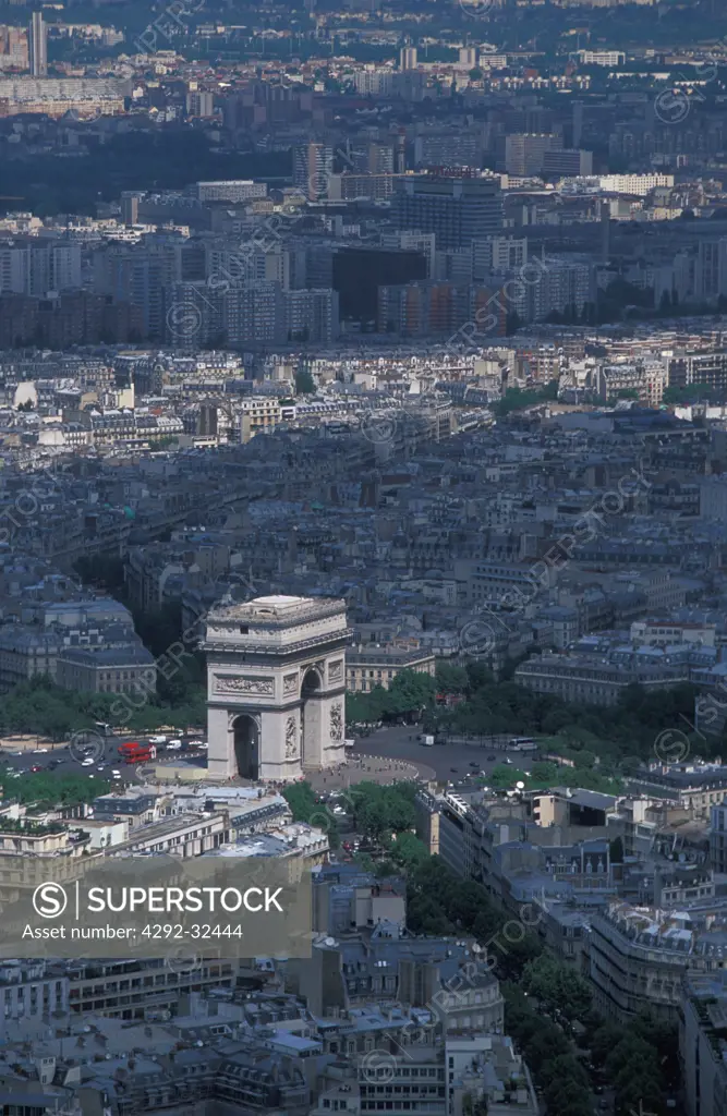 France, Paris. Arc de Triomphe