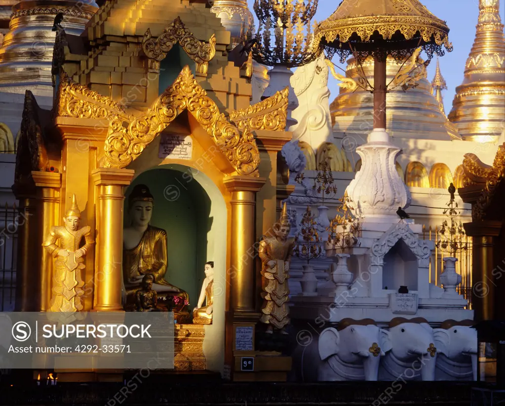 Asia, Burma, Yangon, Shwedagon Pagoda