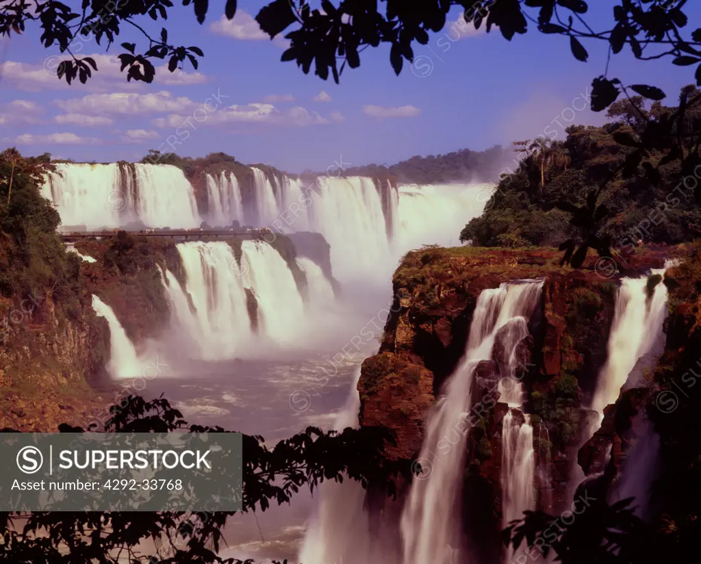 South America, Argentina, Iguaçu National Park, waterfall