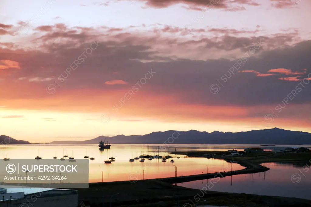 South America, Argentina, Patagonia, Tierra del Fuego, Ushuaia, view of the harbour at dusk