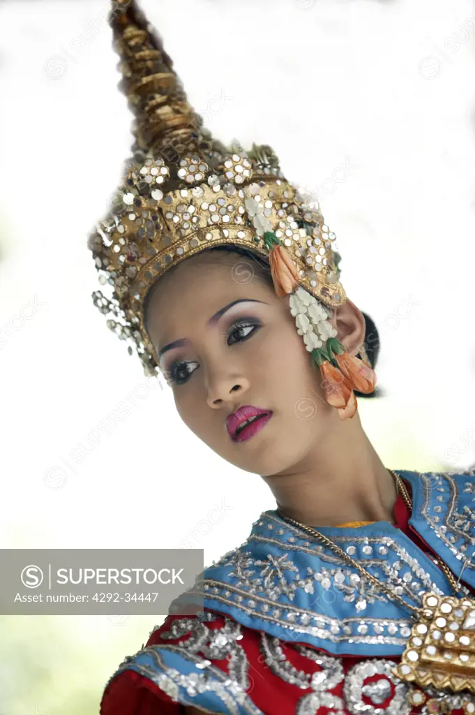 Portrait of thai classical dancer