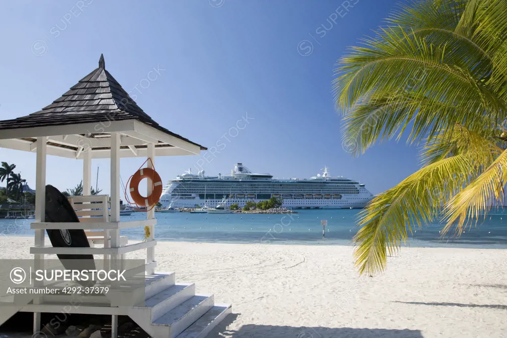 Caribbean, Jamaica, Negril, cruise ships