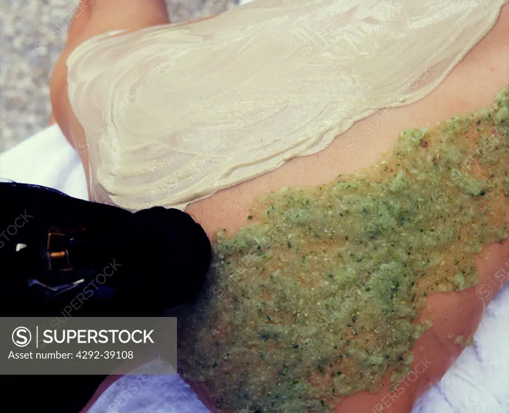 Volcanic clay body scrub for cellulite and cucumber wrap for sunburn