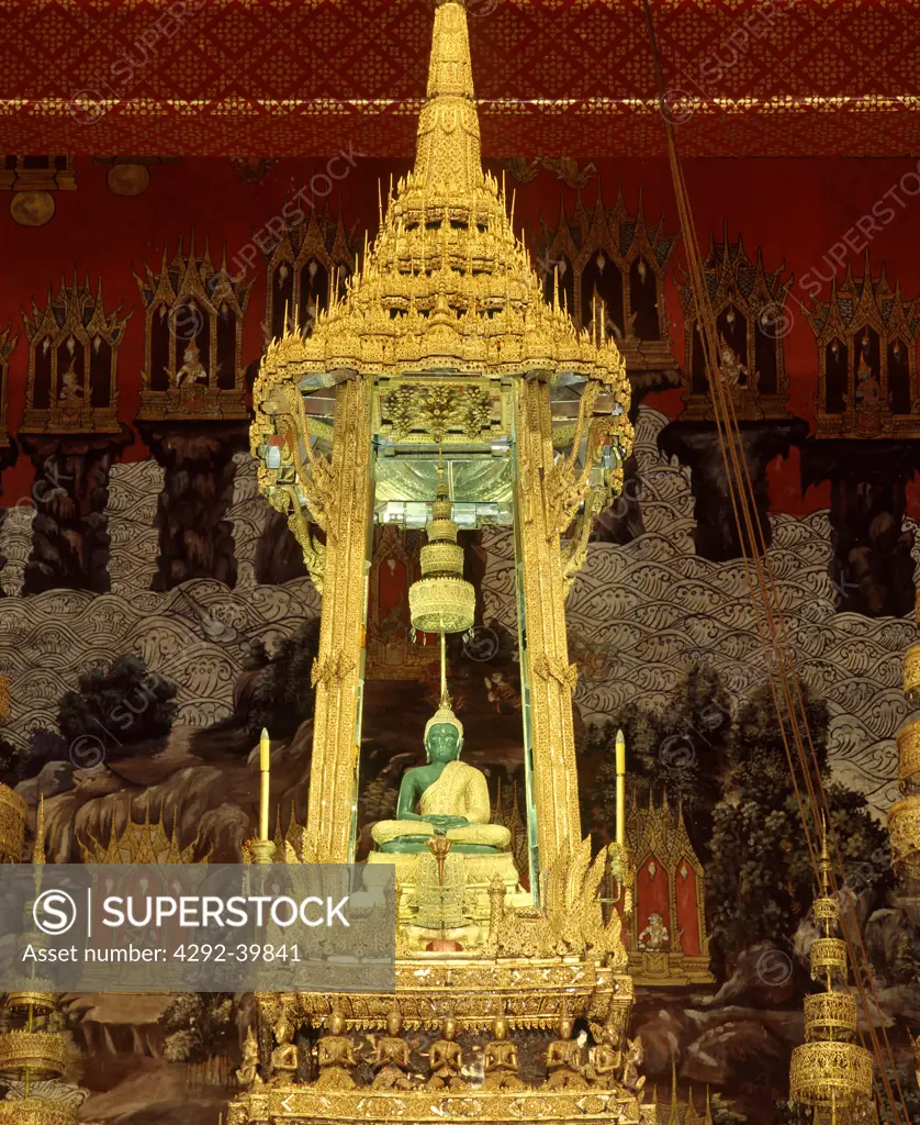 The Emerald Buddha, Wat Phra Kaew, Royal Palace, Bangkok,Thailand