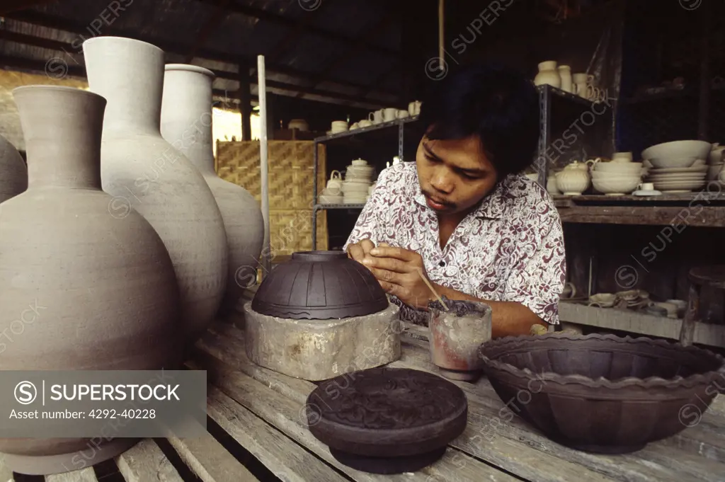 Celedon pottery craftsman, Chiang Mai, Thailand