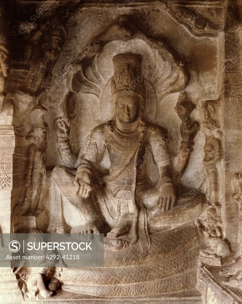 Vishnu. Cave n.4, Badami. India, Karnataka (Western Chalukya dinasty, VI-VII cent)