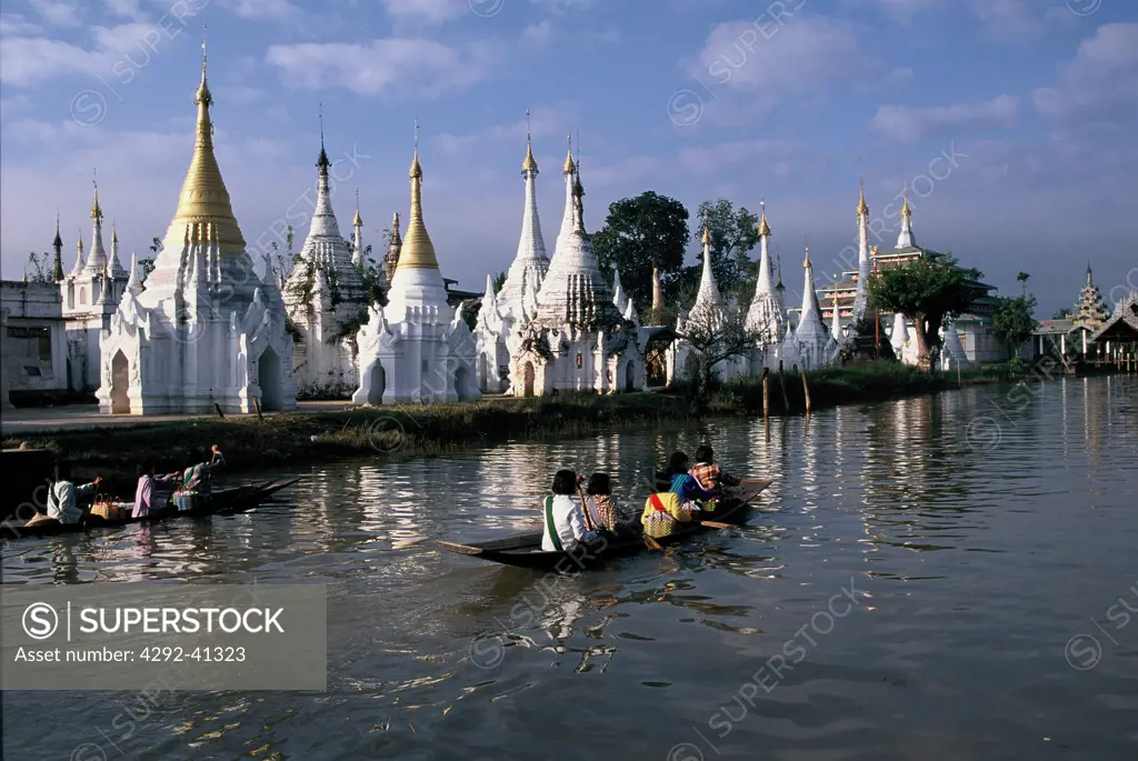 Myanmar, Inle lake, temple