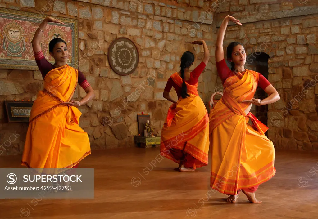 Odissi Dance Class. Nrityagram, India