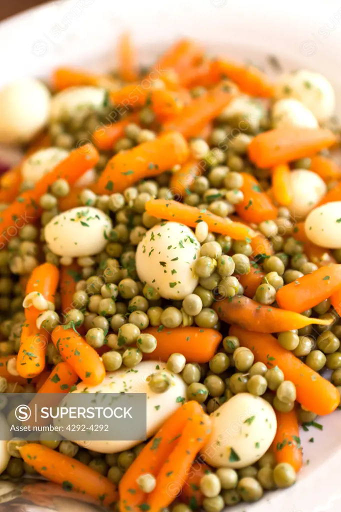 Peas, carrot and mozzarella