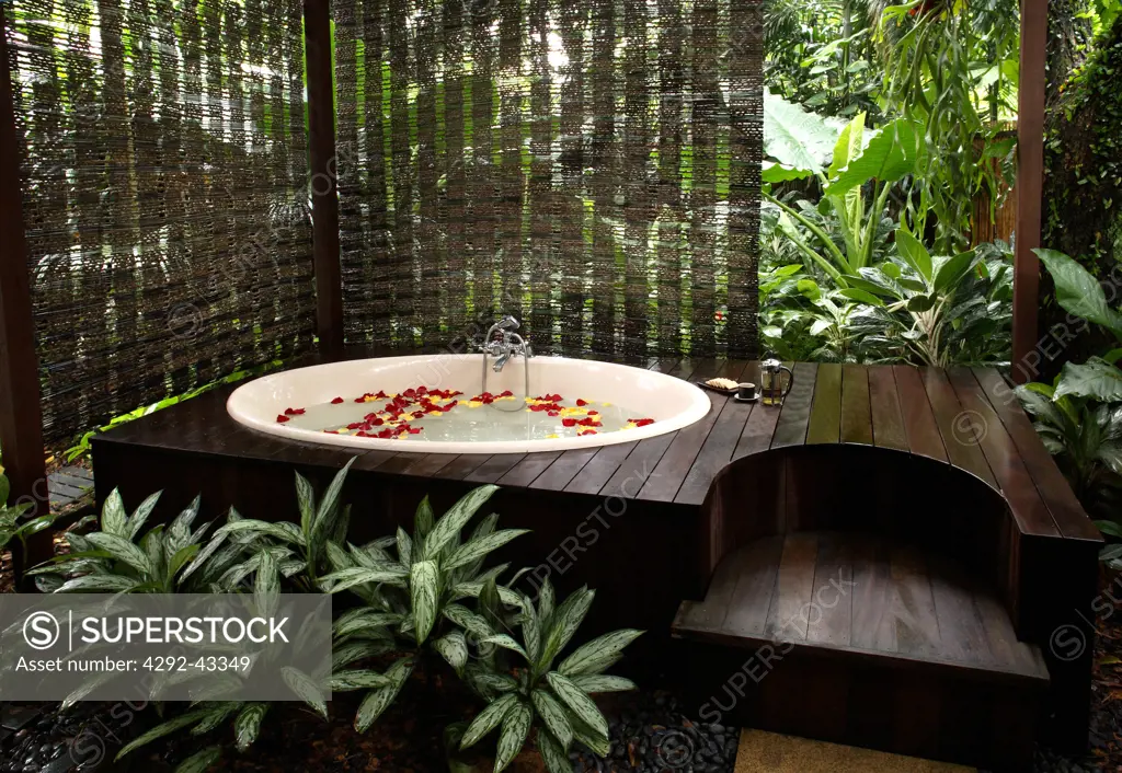 Outdoor Bath & Garden at Aramsa Spa in Singapore