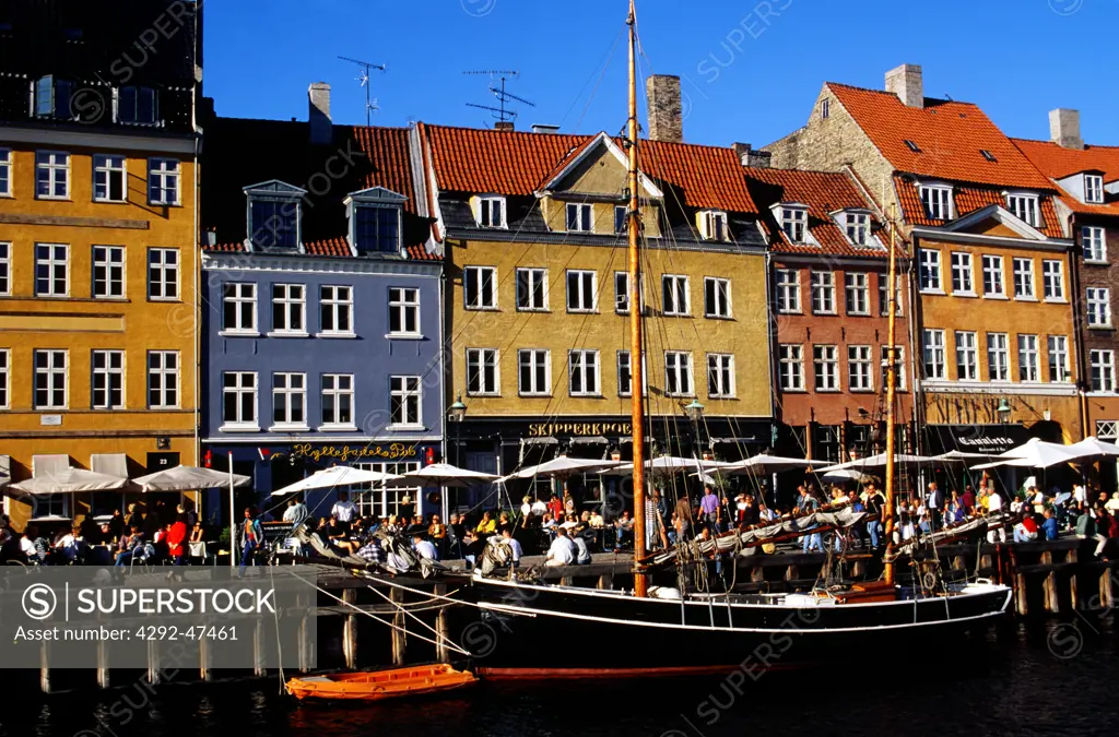 Denmark, Copenhagen, Nyhaven harbour
