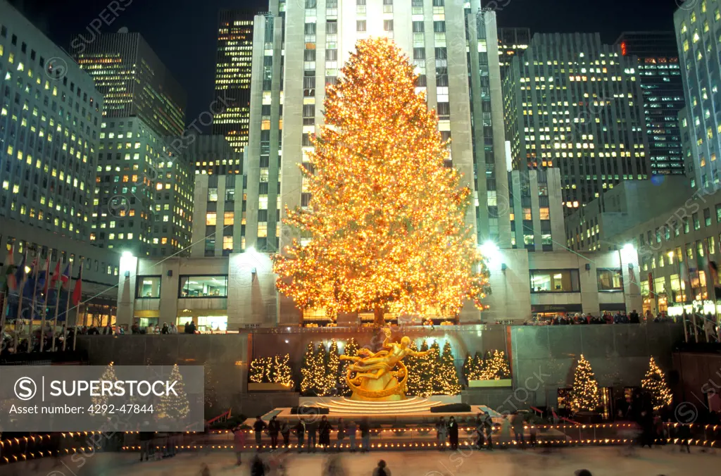 USA, New York City, Christmas tree at Rockfeller Center