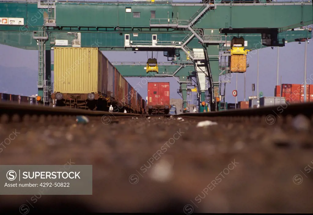 intermodal container transfer station (ship-rail), container terminal vte genoa, italy