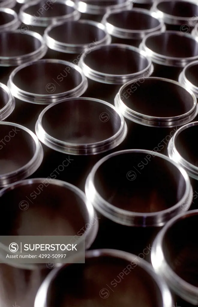 Metal cylinders