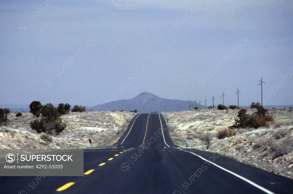 USA, road running to horizon
