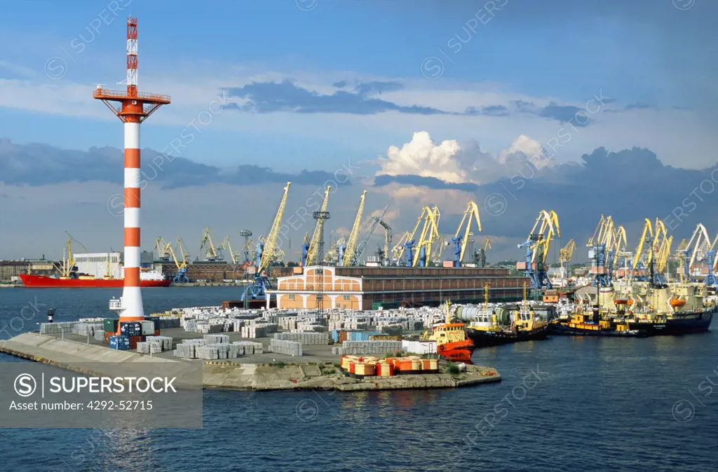 Russia, St. Petersburg, the harbour