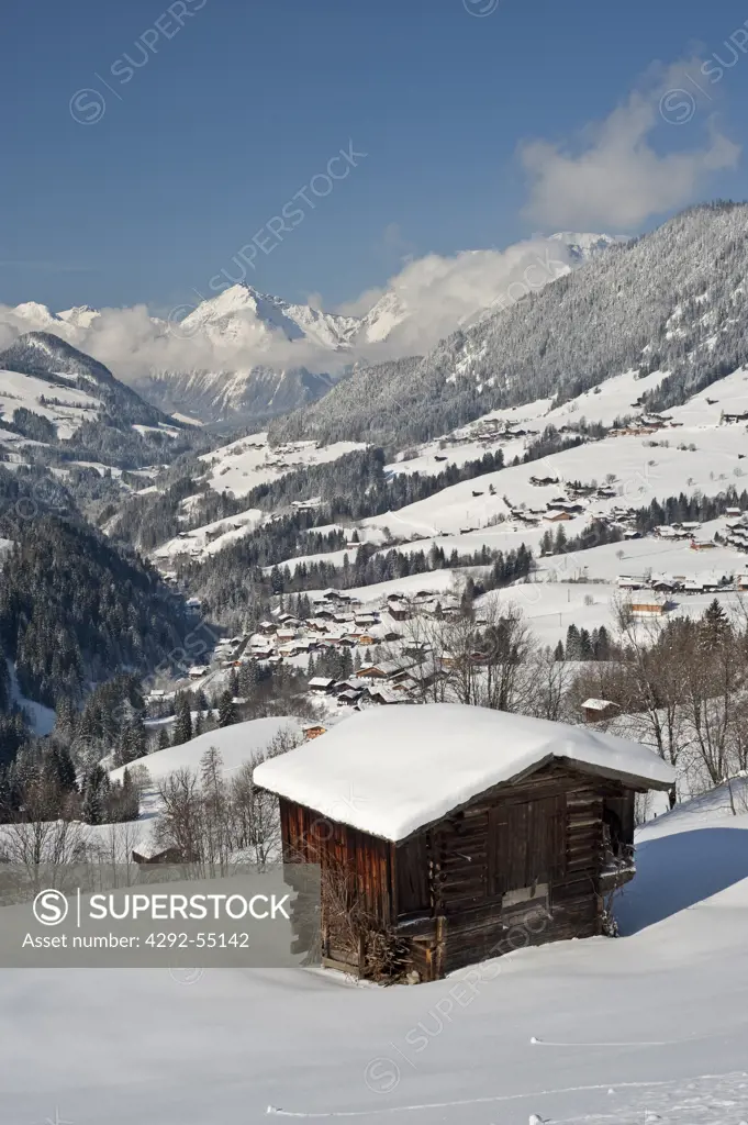 Austria, Tyrol, Alpbach valley, in background Rofangebirge mountain chain