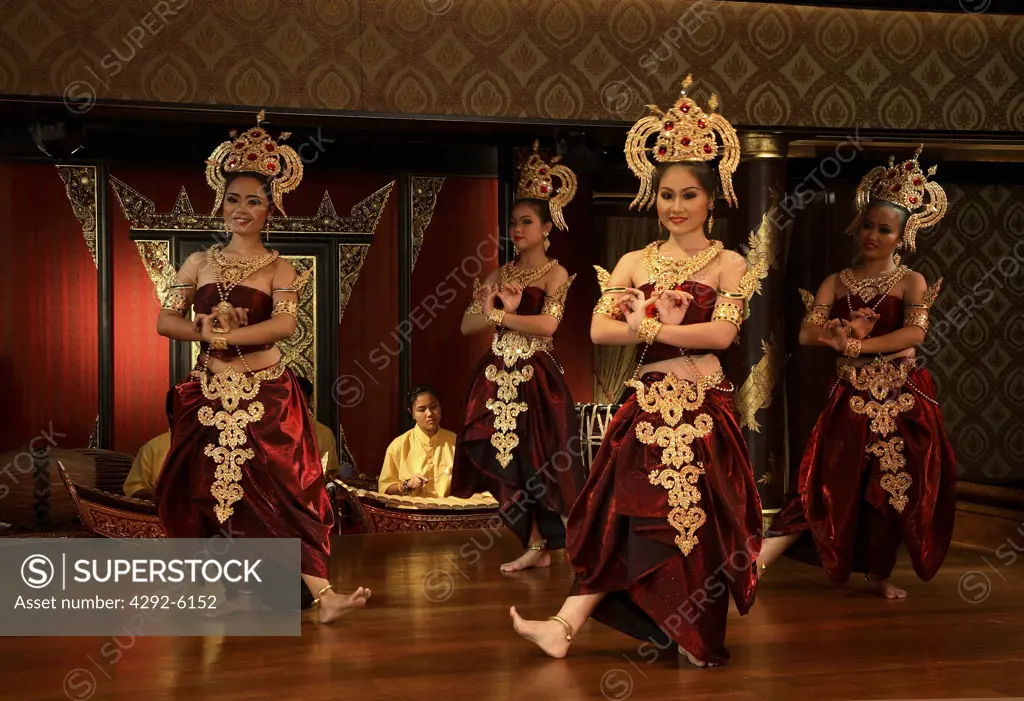 Thai Dance Performance at theOriental Hotel, Bangkok, Thailand