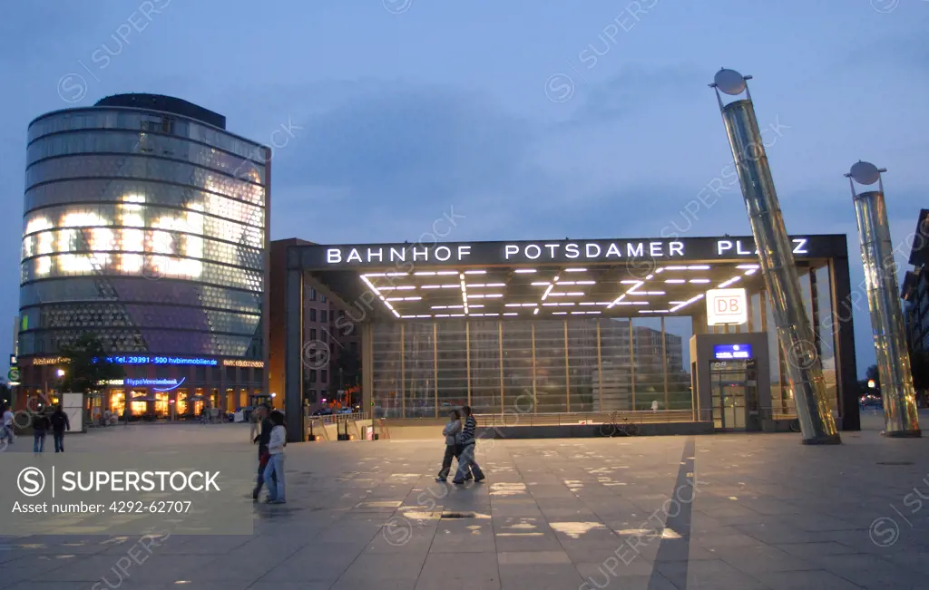 Germany, Berlin, Potsdamer Platz. entrance to underground station