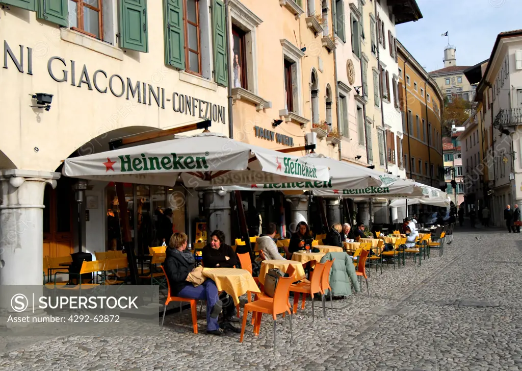 Italy, Friuli Venezia Giulia, Udine, cafe