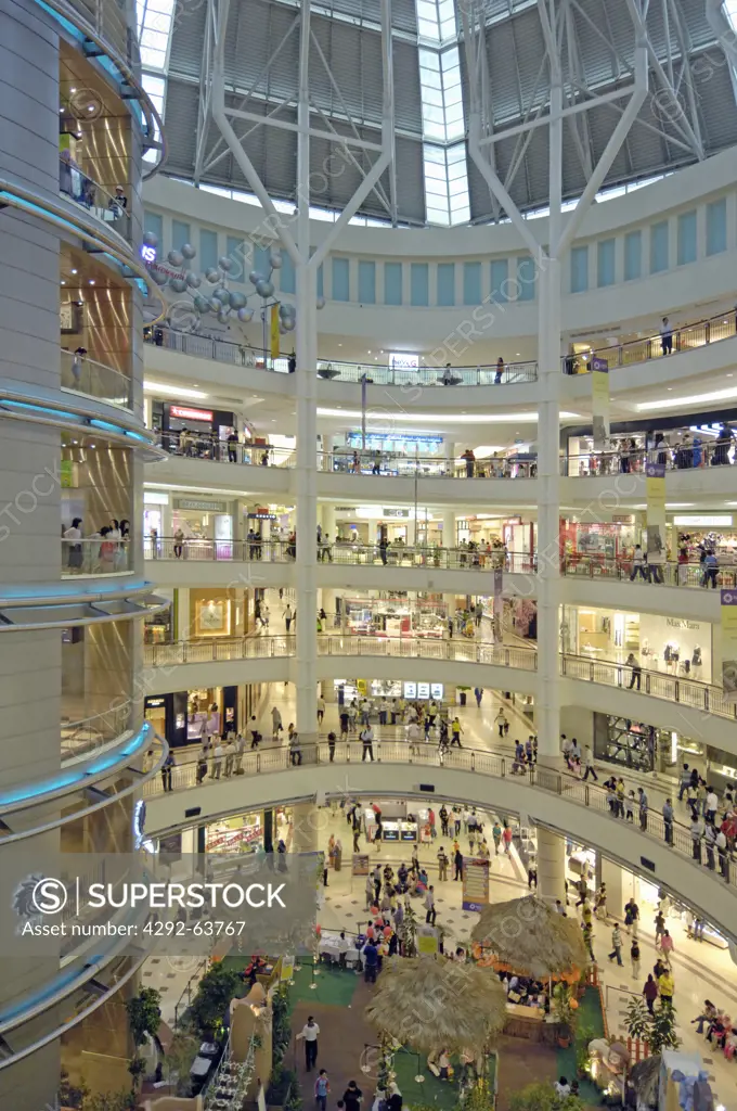 Malaysia, Kuala Lumpur, interior of the shopping center Suria KLCC