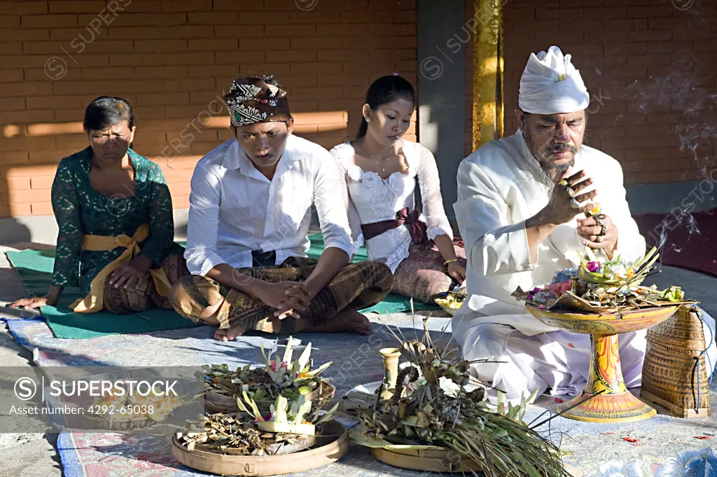 Indonesia, Bali, Mas village, traditional wedding ceremony