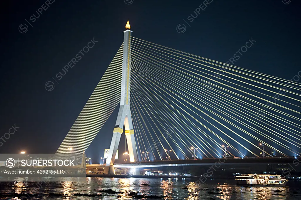 Asia, Thailand, Bangkok, Rama Bridge and Chao Praya river by night