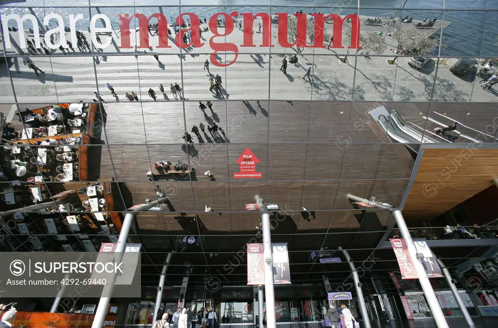 Spain, Catalonia, Barcelona, Mare Magnum shopping centre