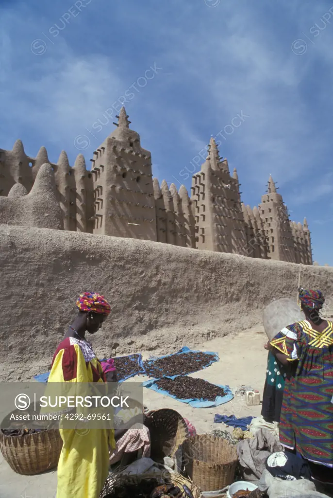 Mali, Djenné. The Great Mosque and the market