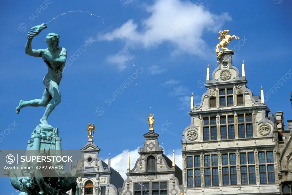 Belgium, Antwerp. Grote Markt, Brabo fountain