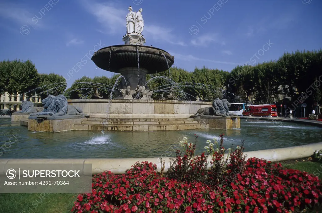 France, Provence, Aix-en-Provence, fountain de la Ronde.