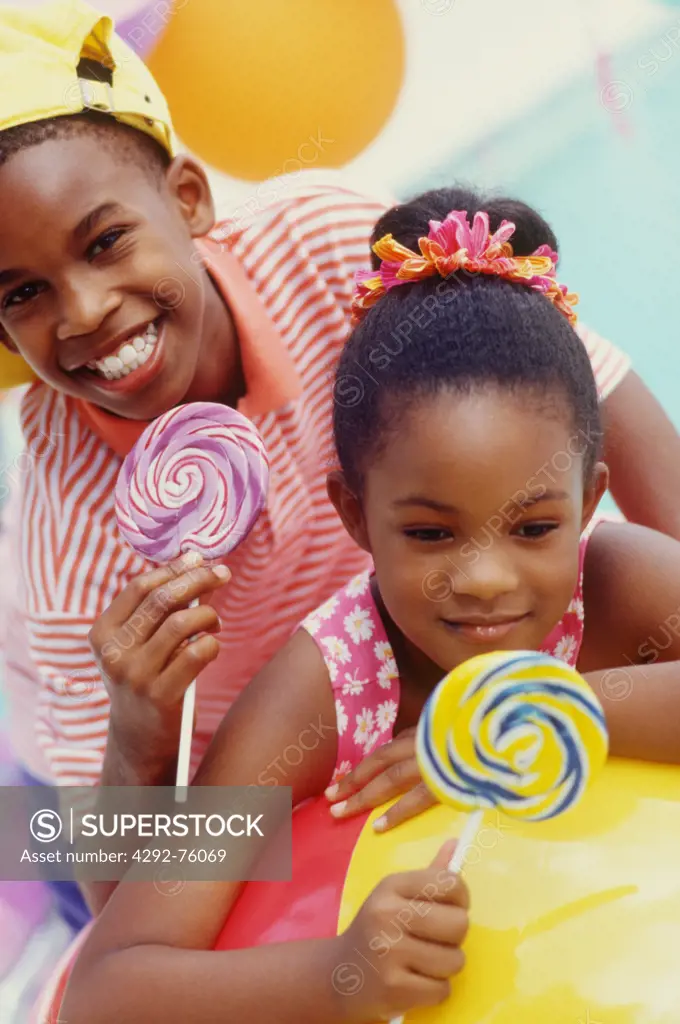 Children with lollipop