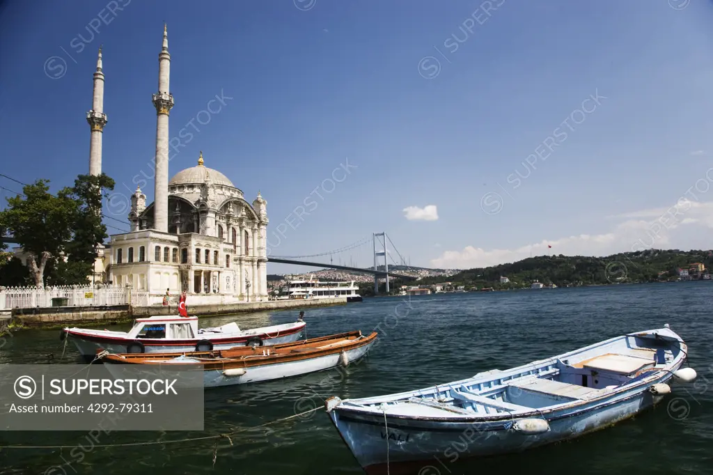 Turkey, Istanbul,Ortakoy mosque on the Bosphorus