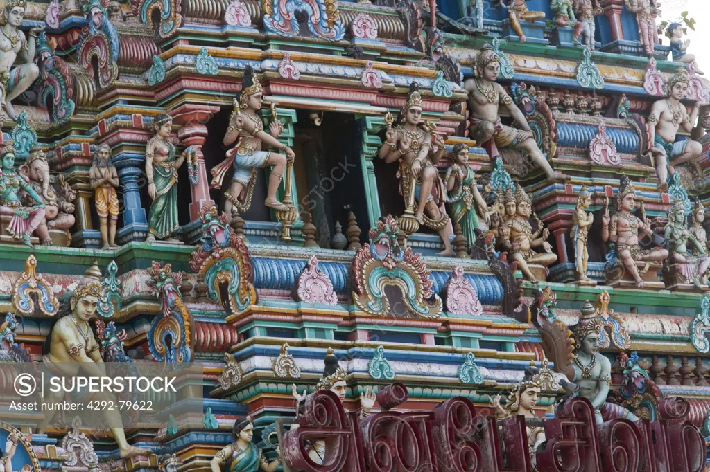 India, Tamil Nadu, Chennai ex Madras, Mylapore districtit, the Gopuram Tower of the Temple devoted to Shiva