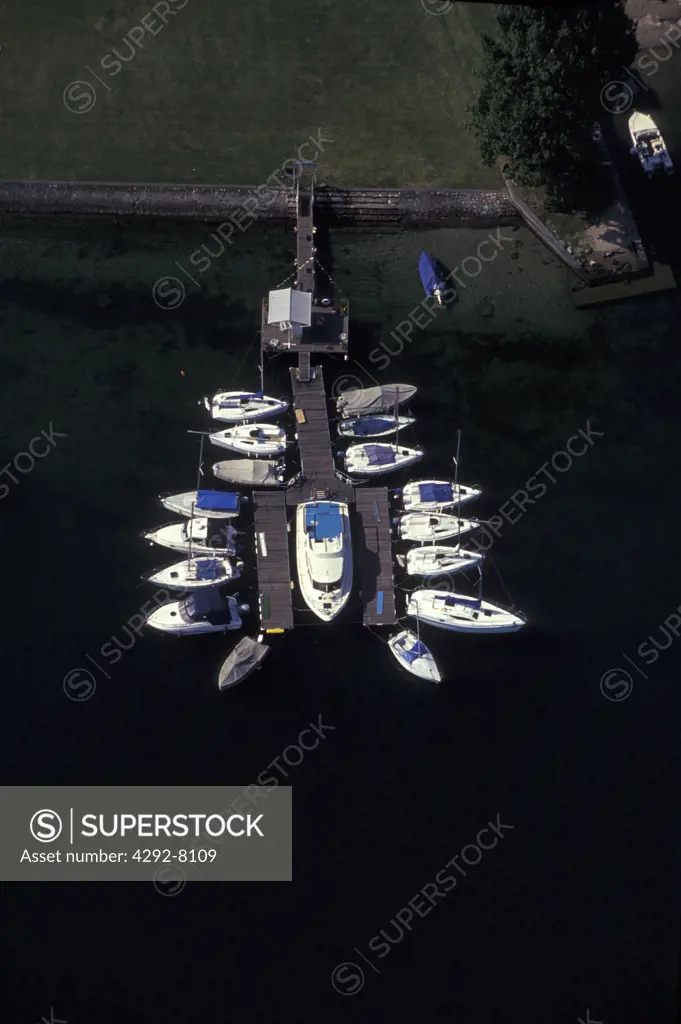 Italy, Lombardy, Lake Maggiore, boats on marina