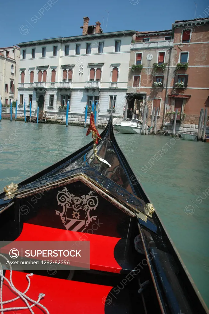 Italy, Veneto, Venice, Bow of gondola on the Canal Grande