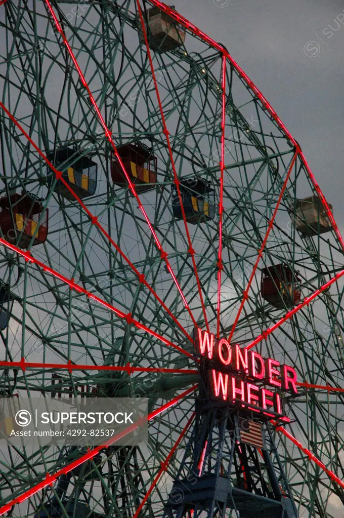 USA, New York, New York City, Coney Island, Amusement Park, Big Wheel