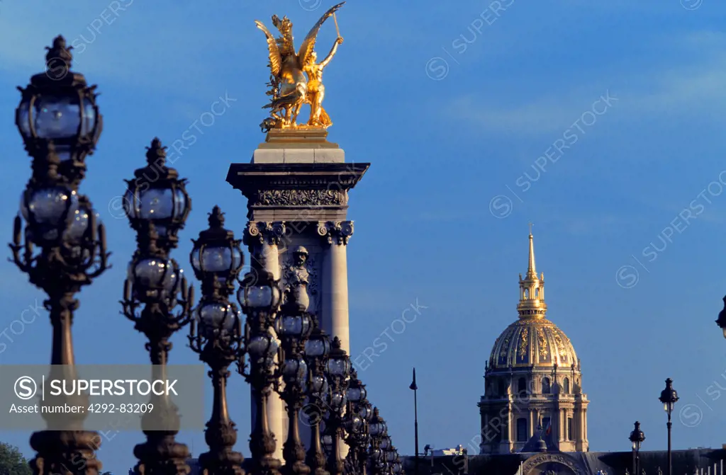 France - Paris, Pont Alexandre III