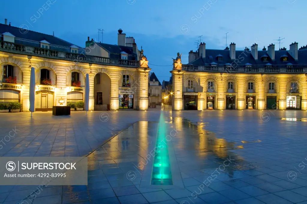 France, Burgundy, Cote-d'Or, Dijon, palace of the Dukes of Burgundy,Revolution square, fountain