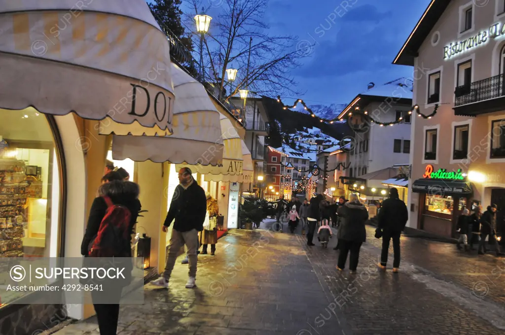 Italy, Trentino Alto Adige,Val Gardena, Ortisei at dusk