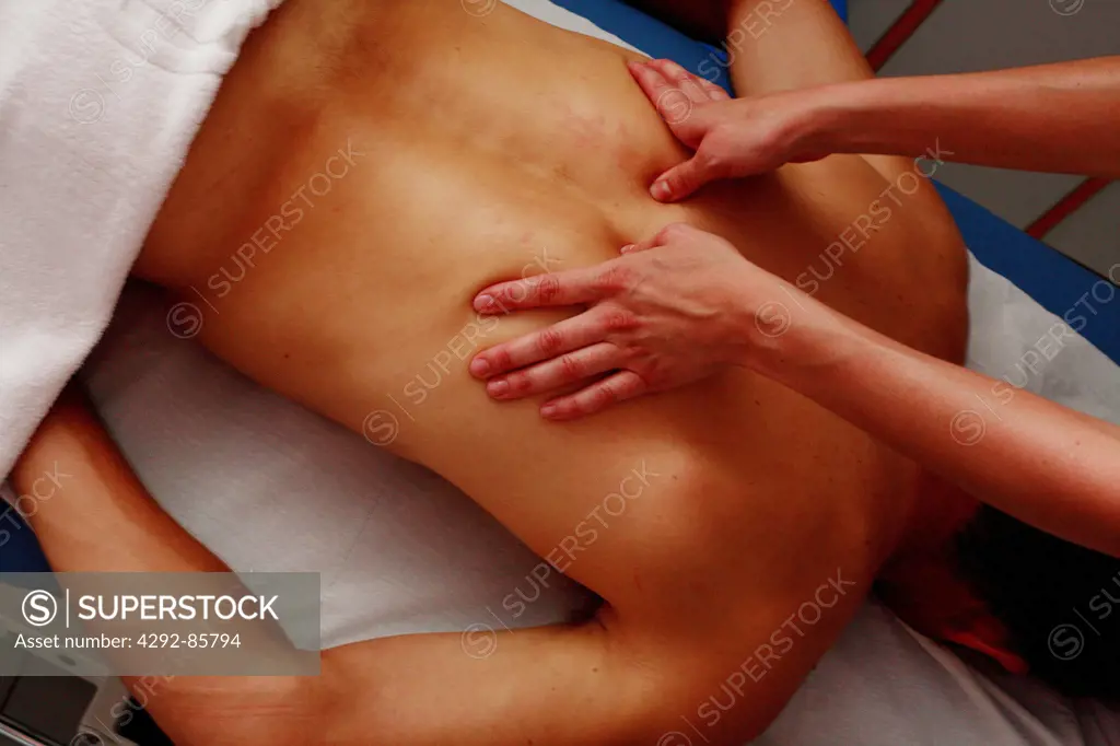 Man getting back massage