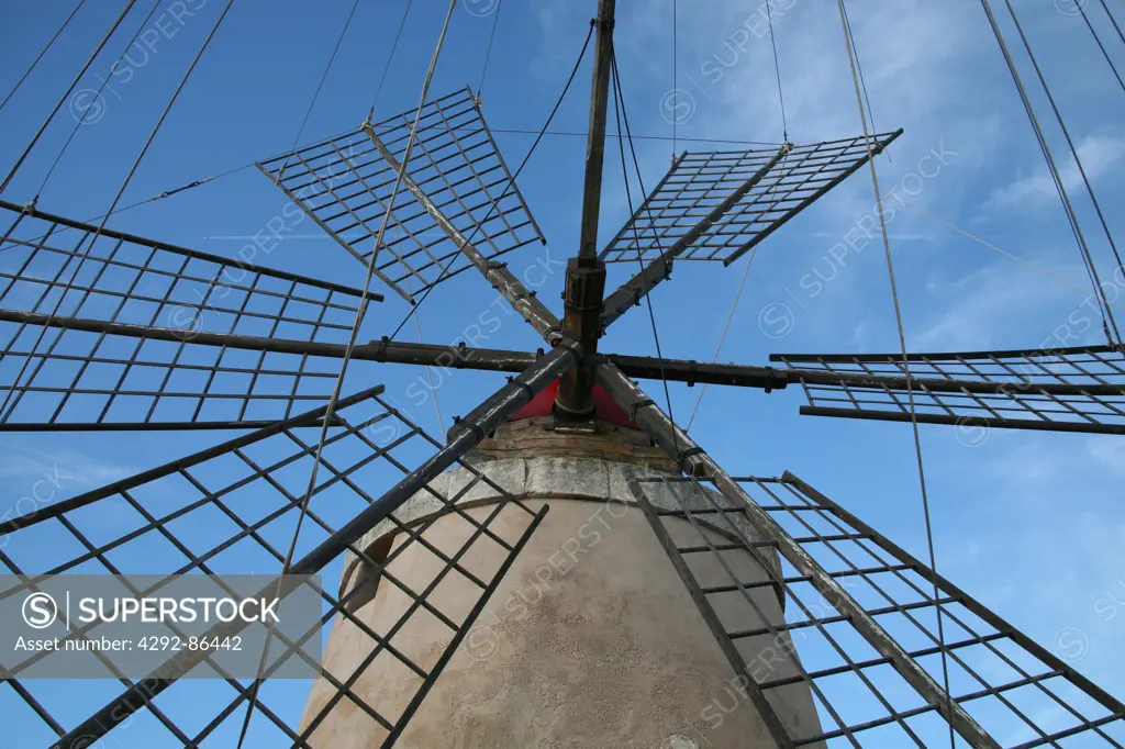 Italy, Sicily, Marsala,windmill in Stagnone salt basin
